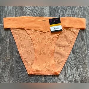 New Nobo, No Boundaries seamless low rise bikini panties you pick size Apricot